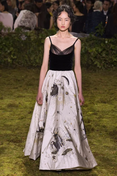 Look 22